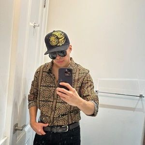 Meet your Posher, Uriel